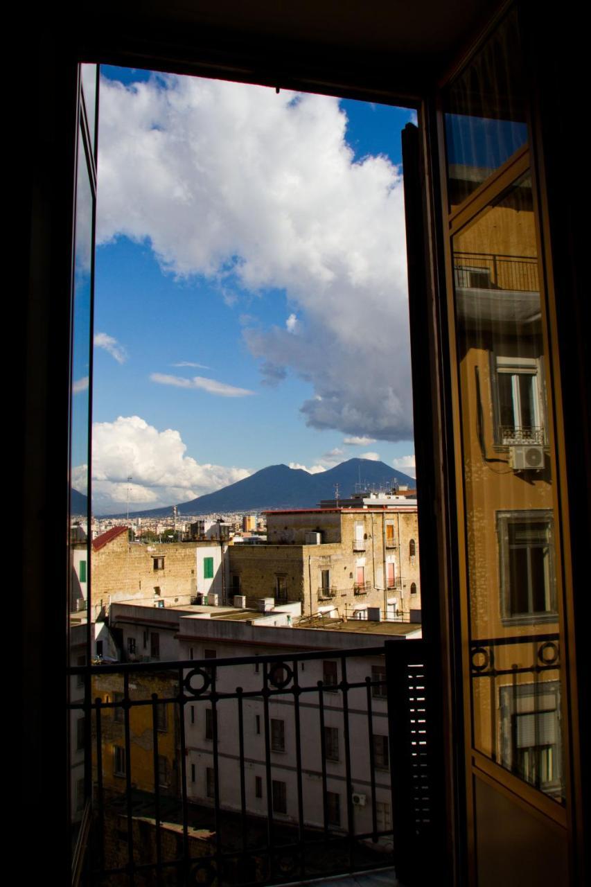 I Sorrisi Di Napoli Bed & Breakfast Екстериор снимка